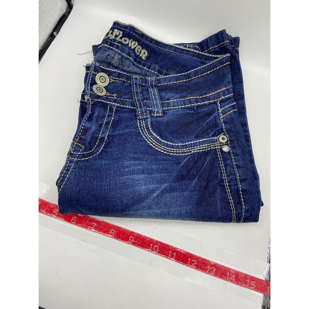WallFlower Jeans Blue Bootcut Dark Wash Embroidered Flap Pocket Size 9